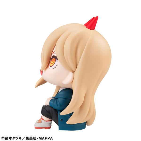 LookUp 鏈鋸人 帕瓦 完成品模型側面圖,坐姿。