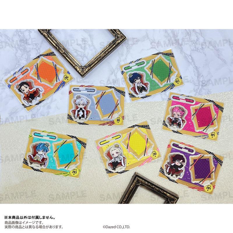 立牌玉座ver.展示圖,多種角色坐在寶座上,色彩鮮豔背景。