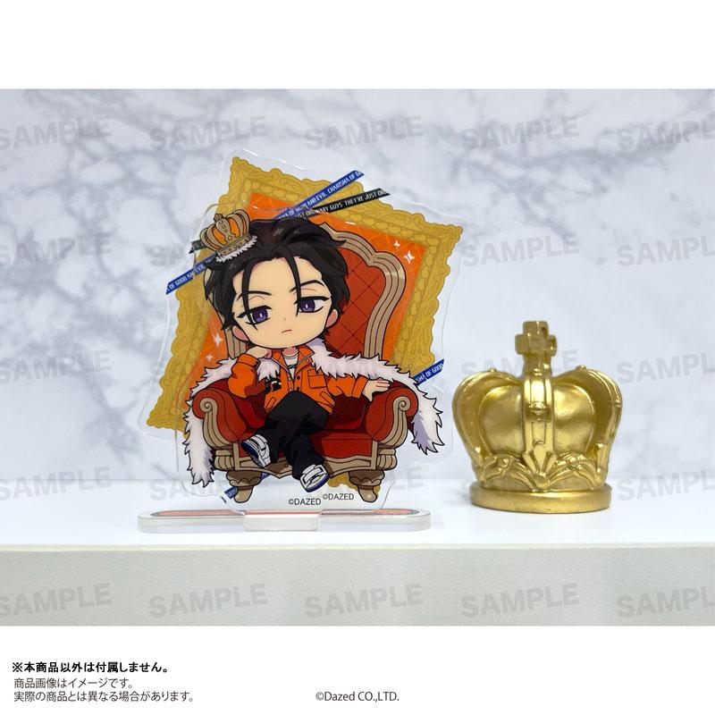 『魅力』立牌 伊藤文也 玉座ver:卡通風格人物立牌,戴皇冠坐在寶座上,附金色皇冠擺件。