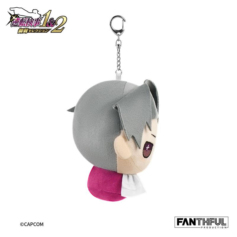 御劍憐侍(7年前)毛公仔鑰匙圈,灰色頭髮,粉紅色服裝,側面圖。