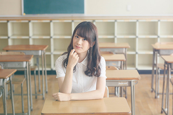 櫻島麻衣的魅力之聲：聲優瀨戶麻沙美的精湛演繹