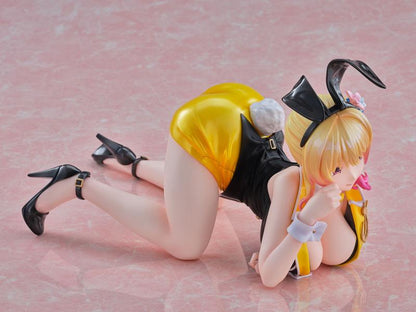 Creator’s Sellection BUNNY GARDEN 凜 1/6 完成品模型，跪姿，身穿黃色亮面兔女郎裝。