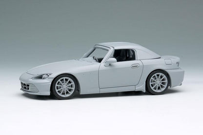 [預訂] 1/43 本田 S2000 20th Anniversary (AP2) 2020 百慕達藍珍珠 模型車側面圖。