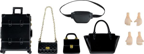 黏土娃外出袋零件套裝：黑色行李箱、手提包、腰包及可替換手部零件。