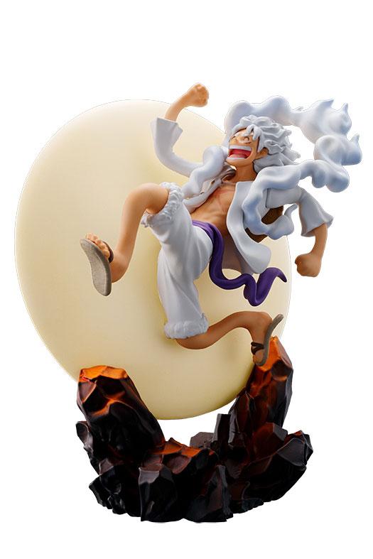 [預訂] LOGBOX RE BIRTH ONE PIECE Gear 5 SPECIAL 其中一款：人物動態姿勢，背景為圓形，站立於岩石底座上。