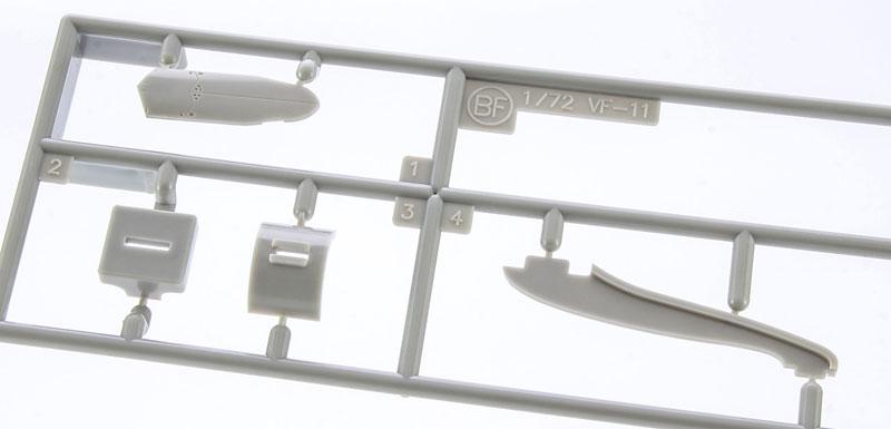 [預訂] 1/72 VF-11B Thunderbolt w/火箭推進器 “超時空要塞plus” 模型《25年6月預約》