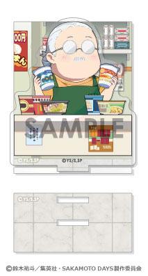 坂本日常 Acryroom: 坂本太郎手持杯麵，站在櫃檯後面的立牌展示。