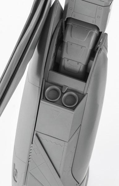 [預訂] 1/72 YF-19 Battroid “超時空要塞 Plus” 模型《24年7月預約》