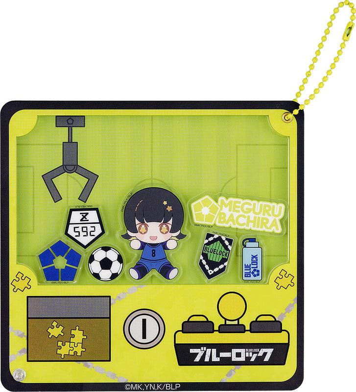 夾娃娃機風鑰匙圈，藍色監獄蜂樂回角色設計，包含足球、隊徽等元素.