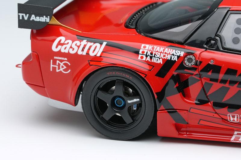 1/43 本田 NSX GT2 車隊國光 84號 利曼24小時耐力賽車模型，紅色車身，印有Castrol標誌。