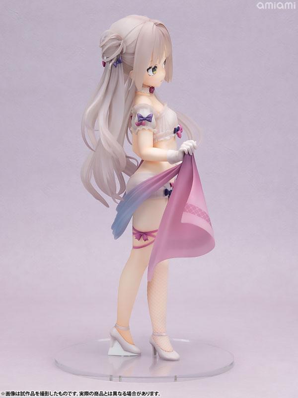 栫香那子 米奇王繪製1/5.5比例完成品模型，持粉藍漸變披巾。