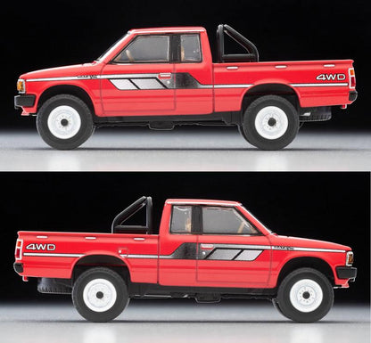 [預訂] Tomica Limited Vintage NEO LV-N320b Datsun 卡車 4WD King Cab AD (紅色)《25年2月預約》