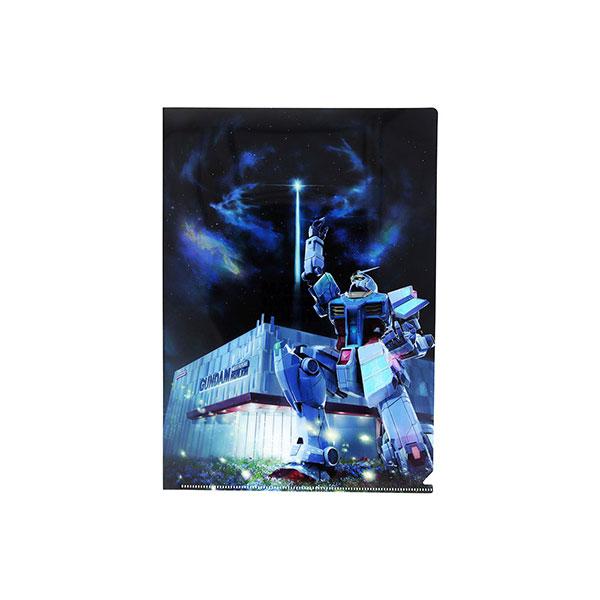 GUNDAM EXPO2025 NEXT FUTURE 透明文件夾，鋼彈機器人站於展館前。