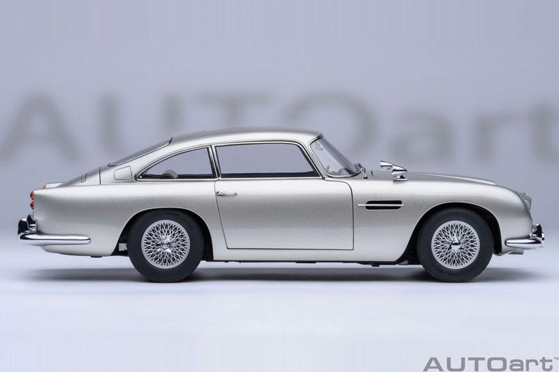 [Pre-order] 1/18 Alston Martin DB5 "007: Goldfinger" Bond car "Pre-order for November 24"