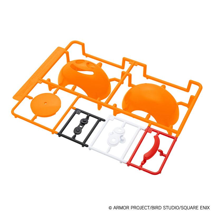 [預訂] 勇者鬥惡龍 史萊姆貝斯 塑膠模型套件零件展示，包括橘色身體、黑色、白色、紅色組件。
