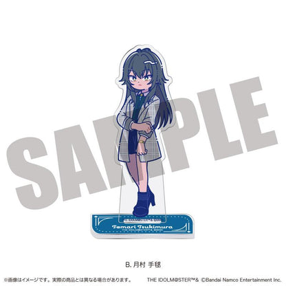 「學園偶像大師」月村手毬立牌，穿著格子外套，姿態可愛。