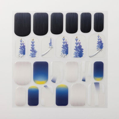 [預訂] 刀劍亂舞ONLINE 三日月宗近 凝膠指甲貼紙，含藍色花朵、漸層、純色等設計。