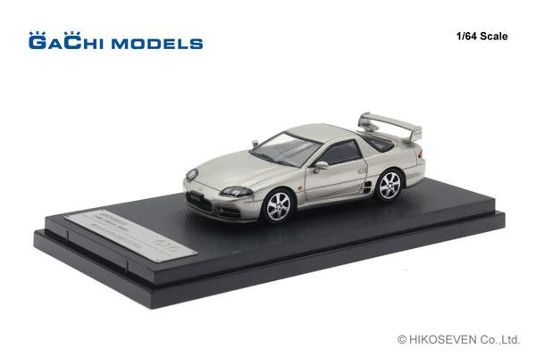 1/64 三菱 GTO (1998) 漢米爾頓銀模型車，展示於黑色底座上。