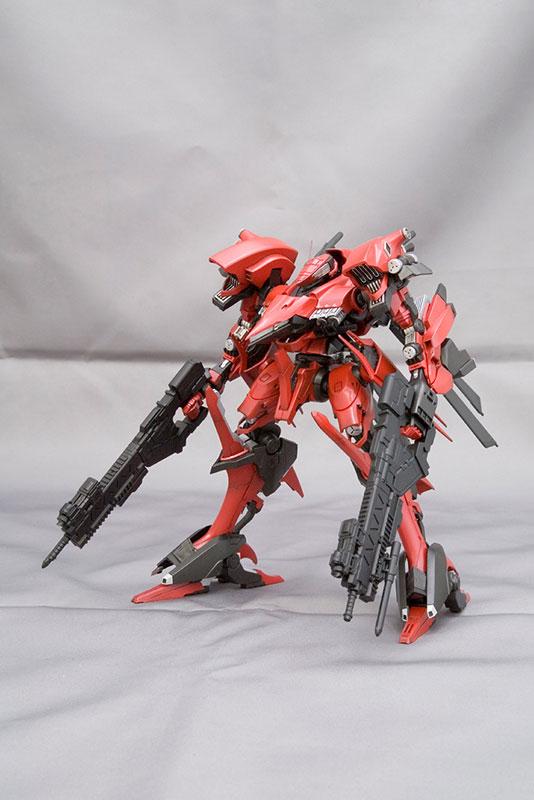 [預訂] Armored Core 雷倫納德 03-AALIYAH Kraasnaya Full PackageVer. 1/72 模型《24年12月預約》