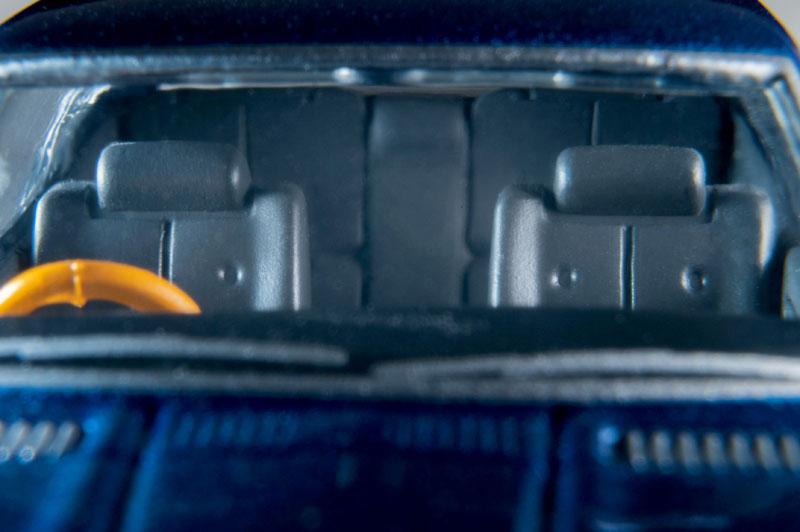 [預訂] Tomica Limited Vintage Neo LV-N359a 日產 GLORIA 2門HT 2800 SGL (紺) 75年式《26年2月預約》