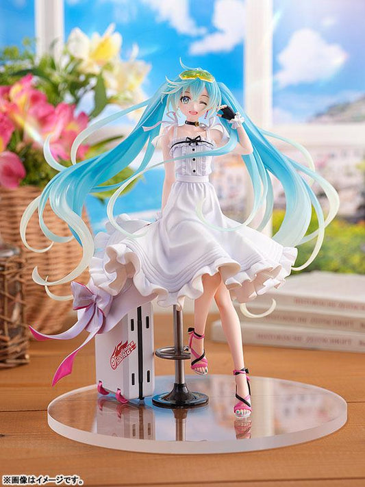 [Pre-order] Hatsune Miku GT Project Racer Miku 2021 Resort Style Ver. 1/7 finished model "Reservation for August 25"