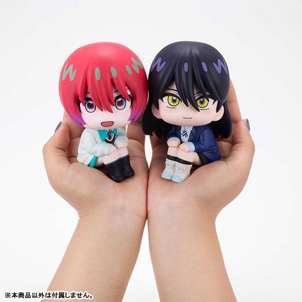 [預訂] 天手讓葉(瑪秋) LookUp 完成品模型，展示人物角色坐姿。