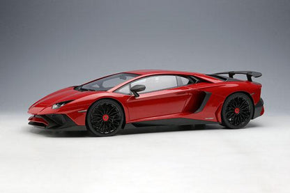 [預訂] 1/18 林寶堅尼 Aventador LP750-4 SV 2015 羅索比亞《24年10月預約》