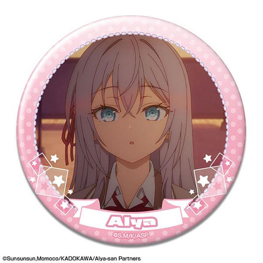 [Pre-order] TV animation "Ellie's classmate next to me who occasionally speaks softly in Russian to hide her shame" Badge design 12 (Ellie/L) "Reservation for November 24"