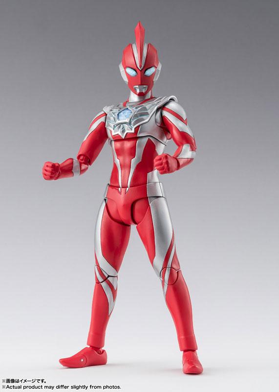 S.H.Figuarts 超人歐米茄 紅銀配色 可動公仔