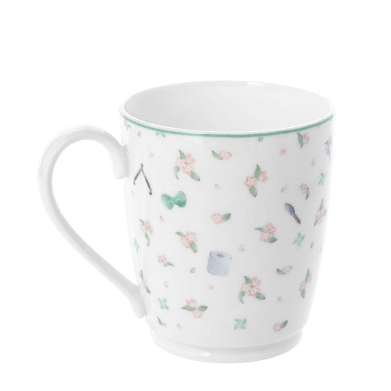 [預訂] 忍者亂太郎六年級 Collabo 馬克杯，白色底，花朵圖案。