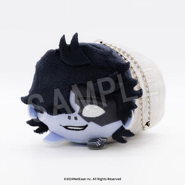 [預訂] Identity V 白色情人節ver. Mochikororin系列，其中一款角色造型的毛絨公仔吊飾。