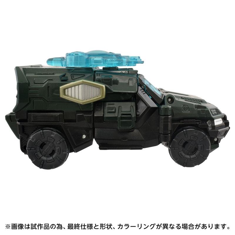 [預訂] 變形金剛 AOTP-11 煉金至尊裝甲車型態玩具，細節豐富。