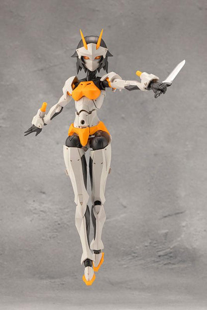 [預訂] 無限邂逅Megalo Maria 首席 模型，白色機甲風格，手持刀。