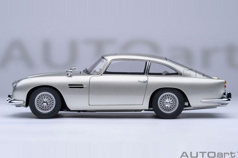 [Pre-order] 1/18 Alston Martin DB5 "007: Goldfinger" Bond car "Pre-order for November 24"