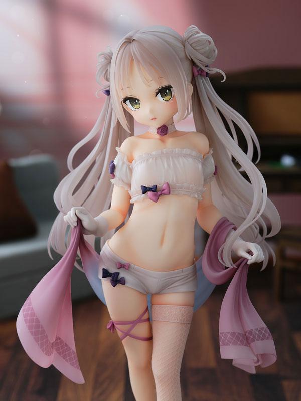 栫香那子 1/5.5 比例模型，米奇王繪製，身穿白色服裝，手持粉色薄紗。