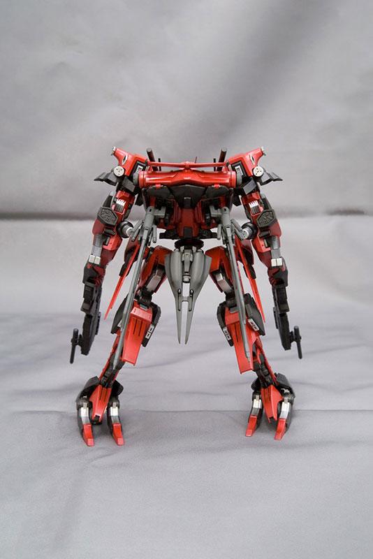 [預訂] Armored Core 雷倫納德 03-AALIYAH Kraasnaya Full PackageVer. 1/72 模型《24年12月預約》