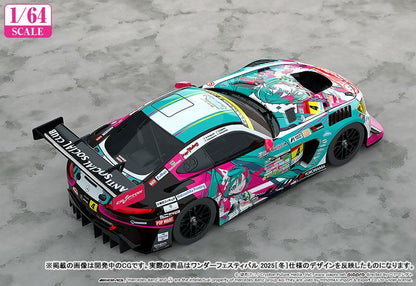 1/64 初音未來 AMG 2025 Presentation Ver. 模型車，車身有初音未來圖案。