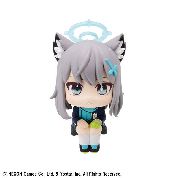 [預訂] LookUp 蔚藍檔案 砂狼白子 完成品模型，Q版造型，坐姿展示。