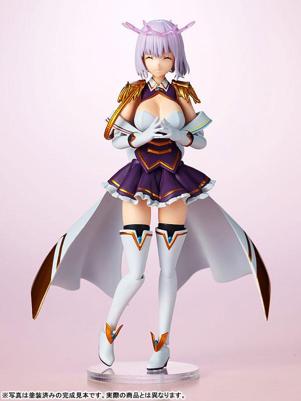 新條茜(New Order)可動塑膠模型，紫色裙子白色長靴，雙手交疊站立。