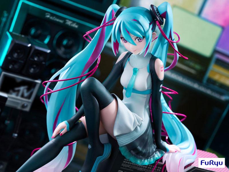 [預訂] 初音未來×MTV 1/7 完成品模型《25年2月預約》